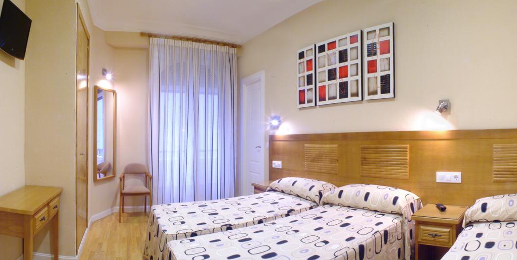 Hotel Santillan II Madrid Pokoj fotografie